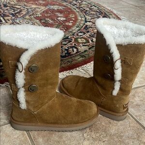 Women's Tan Suede Boots with Faux Fur Lining